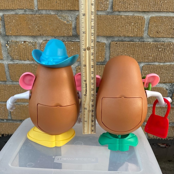 Giant Mr. Potato Head Container 2 Regular Potato Heads 2 Mini Heads Many Parts - Picture 6 of 15